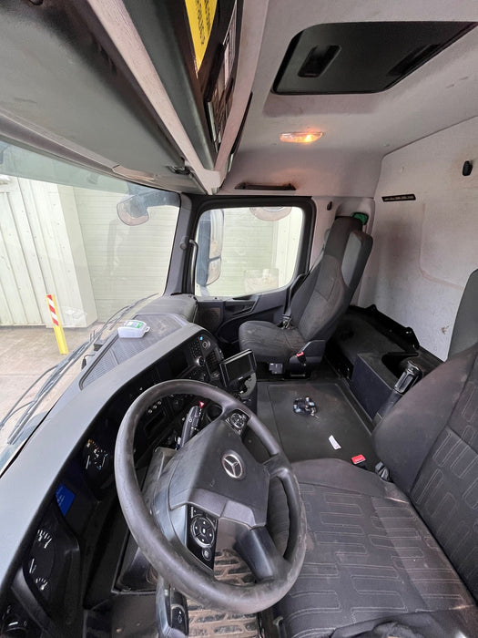 2016 RSP ESE 6 8000 Power arm mounted on a Mercedes Arocs